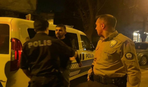 Kızı etkilemek isterken polisi etkiledi