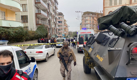Batman'da esnaf 3 DEDAŞ personelini rehin aldı