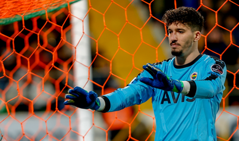 Fenerbahçe'de kontrat krizi! Altay Bayındır forma giymedi