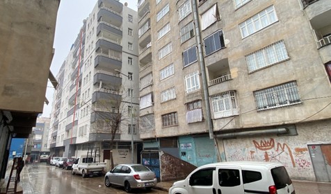 Diyarbakır'da korkunç olay! 'Uykusunda öldü' denilen İclal’i, babası boğarak öldürmüş