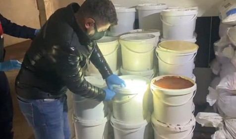 2 hafta içinde 2 kez tonlarca merdiven altı üretim salçayla yakalandı