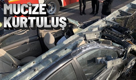 Mucize kurtuluş! Bariyerlere ok gibi saplanan araçtan sağ çıktı