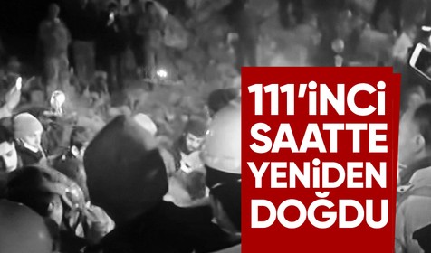 Hatay 600 Evler'de 65 yaşındaki bir kişi enkaz altından sağ olarak çıkarıldı