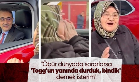 Togg'un içinde bakanı gören vatandaş: Öbür dünyada sorarlarsa 'Togg'un yanında durduk, bindik' demek isterim