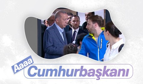 Cumhurbaşkanı Recep Tayyip Erdoğan'ı oy sırasında gören seçmen şaşkınlığını gizleyemedi