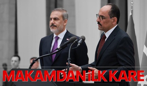 MİT Başkanı İbrahim Kalın'dan makam odasından ilk fotoğraf