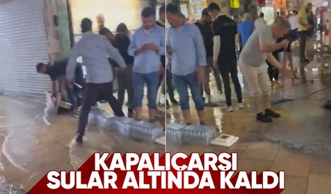 İstanbul'u sel aldı! Kapalıçarşı'da zor anlar: Dükkan sahipleri seferber oldu