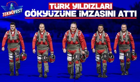 Türk Yıldızları TEKNOFEST İzmir'de gökyüzüne imzasını attı