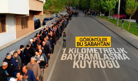 Bursa'da kıskandıran gelenek! Bin kişi bayramlaşma sırasına girdi