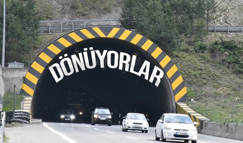 Bayram tatilinden dönüş trafiği başladı! İşte yoğunluk yaşanan noktalar