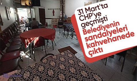 İYİ Parti'den CHP yönetimine geçen Demre Belediyesi'ne ait sandalyeler kahvehaneden çıktı