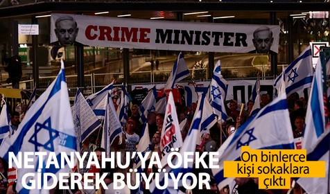 İsrail'de on binlerce kişi gösteri düzenleyerek hükümetin istifasını istedi