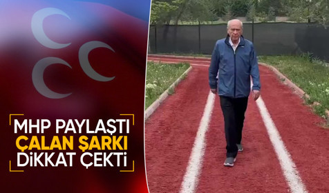 MHP paylaştı: Bahçeli 'Söyleten Sensin' şarkısı eşliğinde yürüyüşte