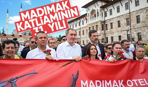 Madımak Katliamı'nın 31. yıl dönümü | Özgür Özel, Tuncer Bakırhan ve Erkan Baş Sivas'ta