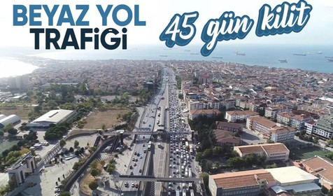 Metrobüs yolundaki çalışma nedeniyle Avcılar'da Kadıköy yönü trafiği kilitlendi