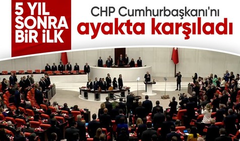 Cumhurbaşkanı Erdoğan konuşma yapmak için Meclise geldi: CHP'li vekiller ayağa kalktı