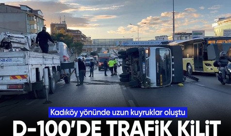 Kadıköy istikametinde iş makinesi taşıyan kamyonet devrildi