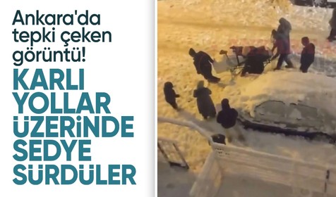 Ankara Etimesgut'ta hasta karlı yollar üzerinde sedyeyle taşındı
