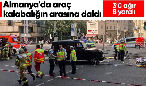 Almanya'nın Stuttgart kentinde bir araç kalabalığın arasına daldı