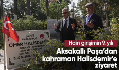 Emekli Korgeneral Zekai Aksakallı, şehit Ömer Halisdemir'in mezarını ziyaret etti
