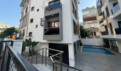 Emlakçıyı arayıp kiraladığı evde cinayet işlediğini söyleyip ortadan kayboldu