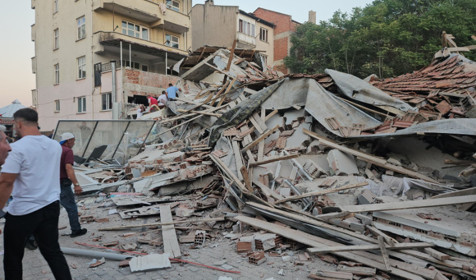 Sındırgı'da ağır hasarlı bağımsız bölüm sayısı 615’e yükseldi