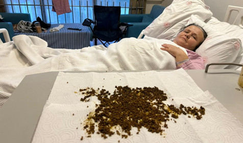 Karın ağrısı şikayetiyle gitti tıp dünyasını şoke etti! Çıkan taşları yapay zekaya saydırabildiler