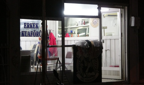 Adana'da berber dükkanında silahlı çatışma; 3'ü ağır, 7 yaralı
