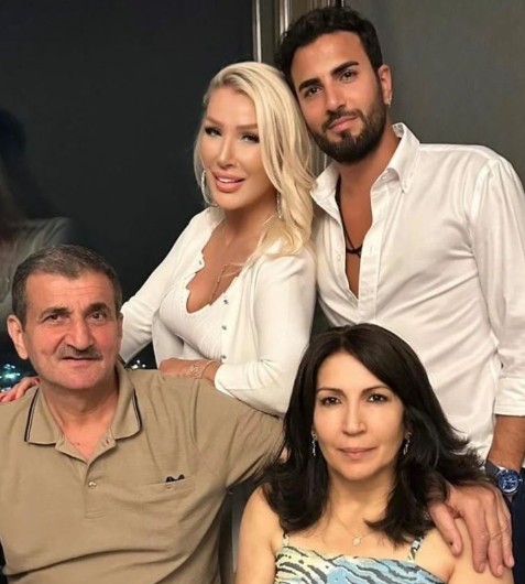 Kayınvalidesiyle pozunu paylaşan Seda Sayan'a yorum yağdı! "Sizden daha gençtir" - Resim: 8