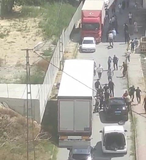 Arnavutköy'de sokak ortasında kadın cinayeti! Kendisinden kaçan eşini katleden adam kamerada - Resim: 3