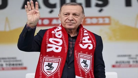 "İthal danışmanlarla yürümedik biz bu yollarda"