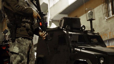 Ankara'da terör operasyonu! 13 şüpheli paketlendi
