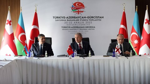 Milli Savunma Bakanı Hulusi Akar'dan Savunma Bakanları toplantısı sonrası açıklama