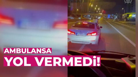 Maltepe'de ambulansa yol vermeyen sürücü cep telefonuyla kaydedildi