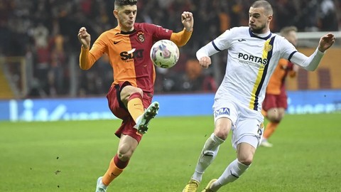 Aslan zirveye yerleşti!