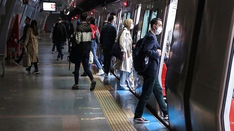 Yenikapı-Hacıosman metrosunu kullanacaklar dikkat! O durak öğleden sonra kapatılacak