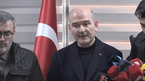 İçişleri Bakanı Süleyman Soylu, deprem sonrası yağma iddialarına cevap verdi