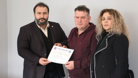 Darbedilen sağlık çalışanından takdir getiren uzlaşma!