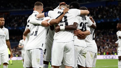 Real Madrid 2 golle kazandı yarı finale göz kırptı