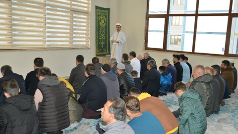 KYK'da bayram namazı kılındı