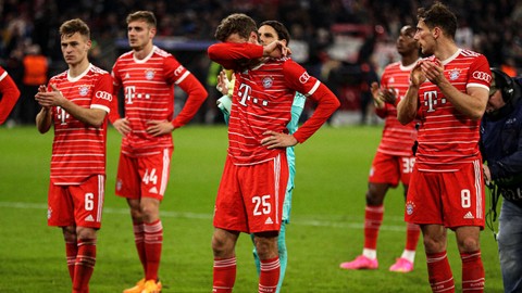 Bayern'e şampiyonluk yolunda şok!