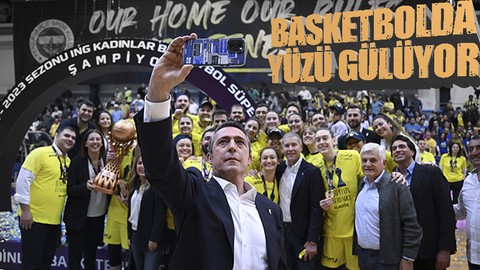 Fenerbahçe şampiyon oldu kupasını kaldırdı! Başkan Ali Koç'tan şampiyonluk selfiesi