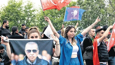 İstanbul’da Cumhurbaşkanı Recep Tayyip Erdoğan yükseldi! En çok oy hangi ilçeden çıktı?