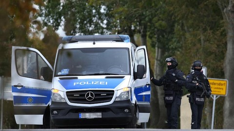 Alman polisinden Sabah Gazetesi'ne baskın!