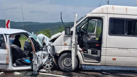 Tokat'ta feci kaza! Öğrenci servisiyle araba çarpıştı: Ölü ve çok sayıda yaralı var