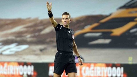 Süper Lig'de son hafta maçlarını yönetecek hakemler belli oldu