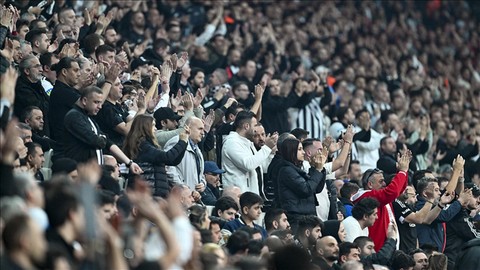 Beşiktaş'ta kombine biletler satışa çıktı