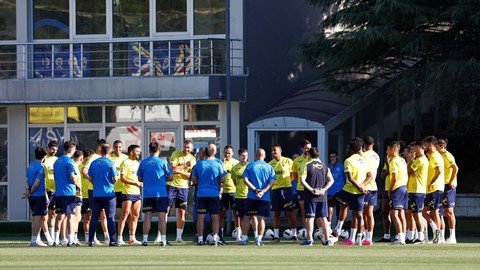 Fenerbahçe-Zimbru ilk 11'ler