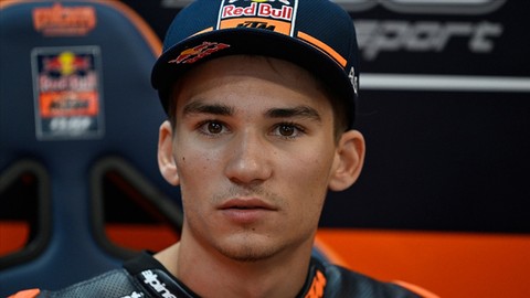 Deniz Öncü Moto3'ün Avustralya ayağında birinci oldu