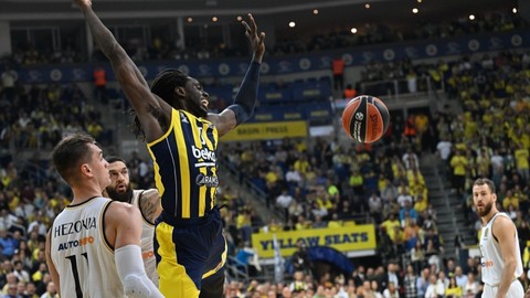 Fenerbahçe, son saniye sayısıyla kazandı